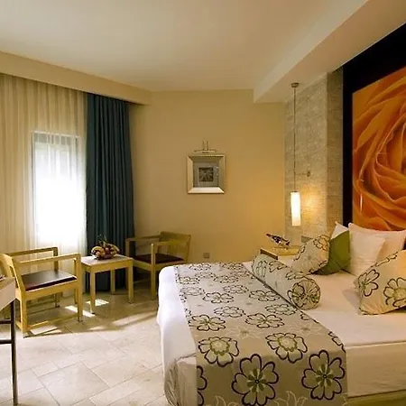 Blue Waters Club Otel