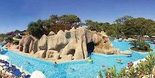 Blue Waters Club 5* Side