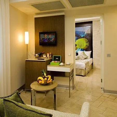 Otel Blue Waters Club 5*